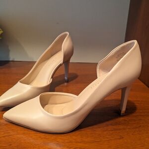 Kelly and Katie pumps size 8.5